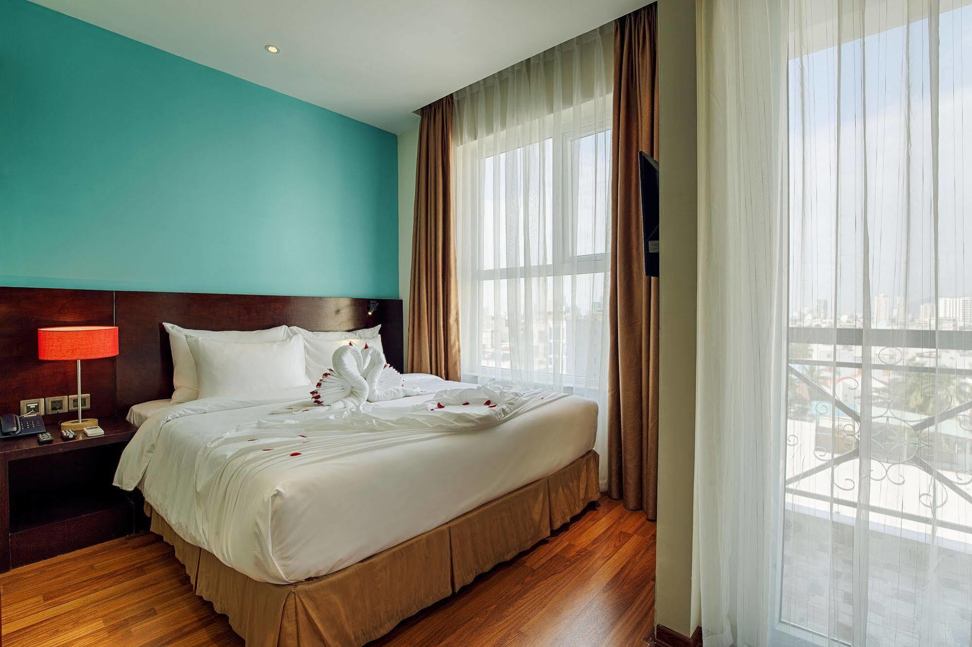 Sofia Suite Hotel Danang מראה חיצוני תמונה