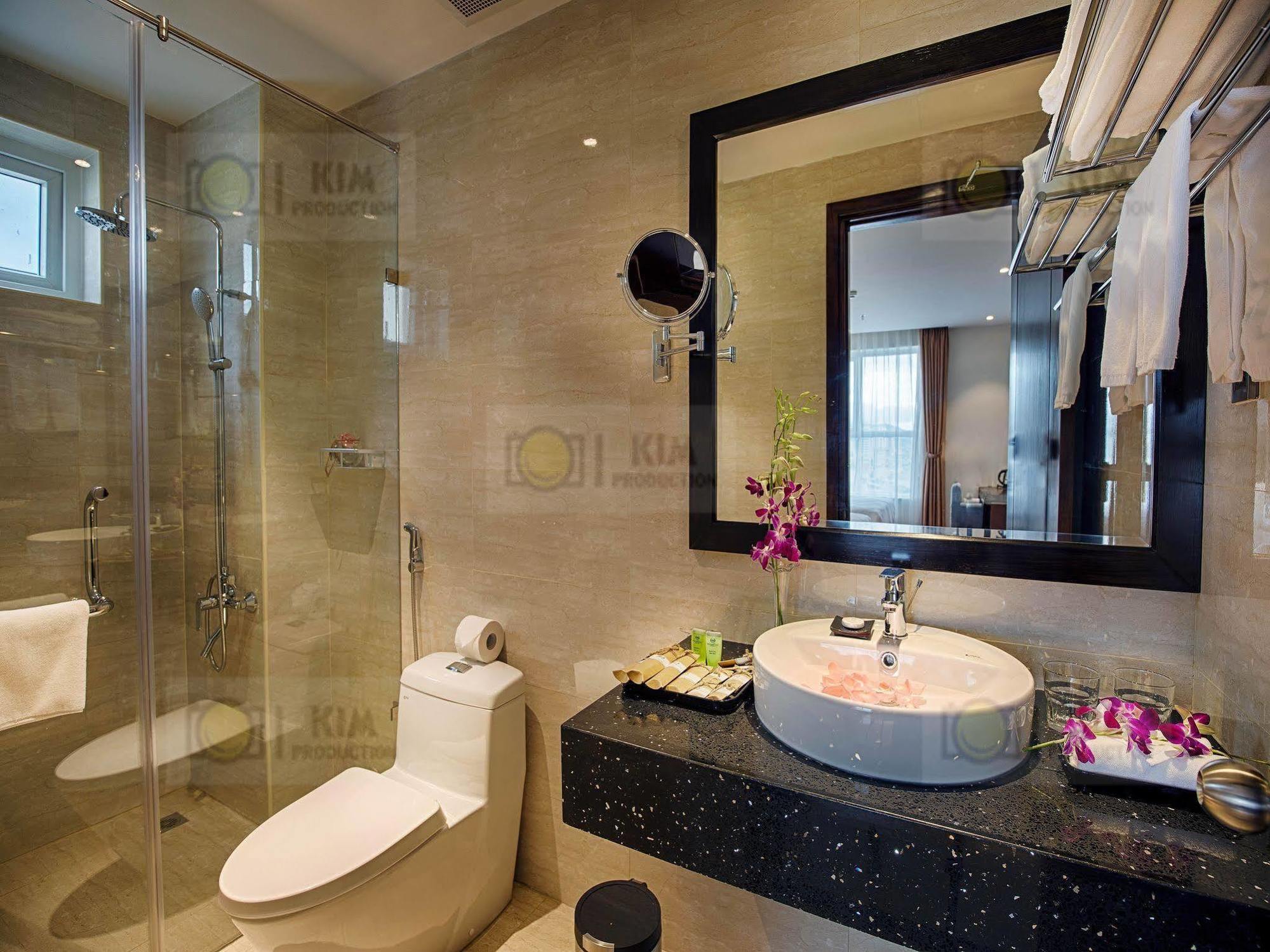 Sofia Suite Hotel Danang מראה חיצוני תמונה