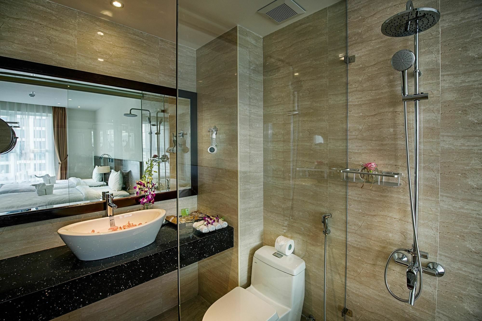 Sofia Suite Hotel Danang מראה חיצוני תמונה